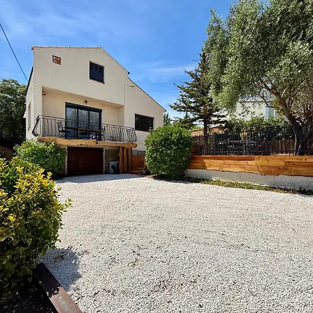 Maison Moderne - Grande Terrasse - Quartier Calme 拉加尔德